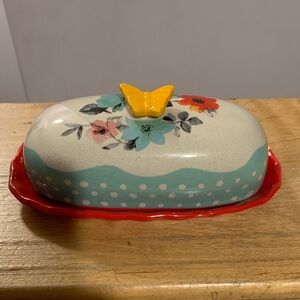 The Pioneer Woman Polka Dot Floral Butter Dish with Yellow Butterfly